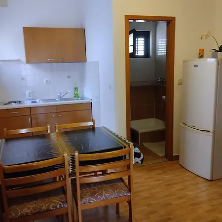 Apartment Andrea *